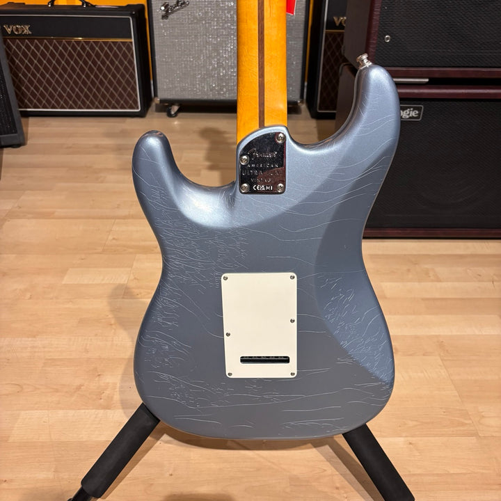 Fender Limited Edition American Ultra Luxe '60s Stratocaster (Ice Blue Metallic)