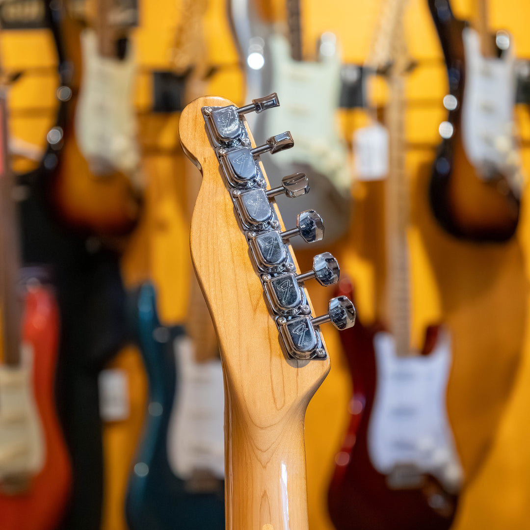 Fender - USA Made S3 Bullet  ( SSS-2-Tone Sunburst - Maple NK)  w/OHSC - 1981 - USED Electric Guitar