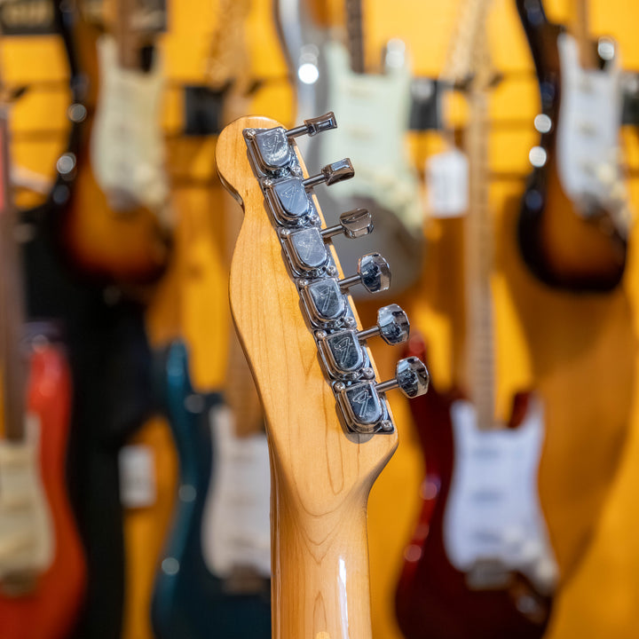 Fender - USA Made S3 Bullet  ( SSS-2-Tone Sunburst - Maple NK)  w/OHSC - 1981 - USED Electric Guitar