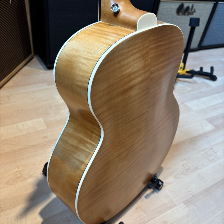 Guild - Jumbo Junior Acoustic Electric MINI Bass w/ Guild DLX Bass Bag (Natural 2022) - USED