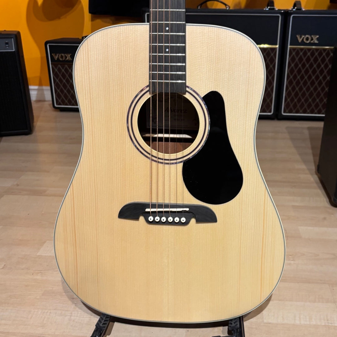 Alvarez - RD26 regent 26 Satin Solid Top Starter Pack w/ Bag, Strap, Picks, Cloth & Tuner  (2021) - USED