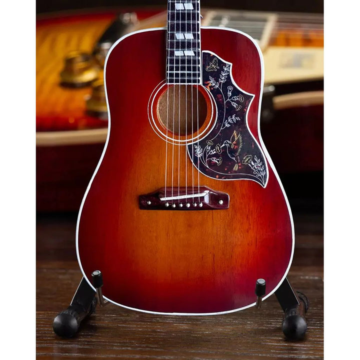 Gibson GG-631  Hummingbird Vintage Cherry 1:4 Scale Mini Guitar