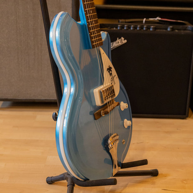 Supro Sahara Electric Guitar - Wedgewood Blue Metallic (Demo)