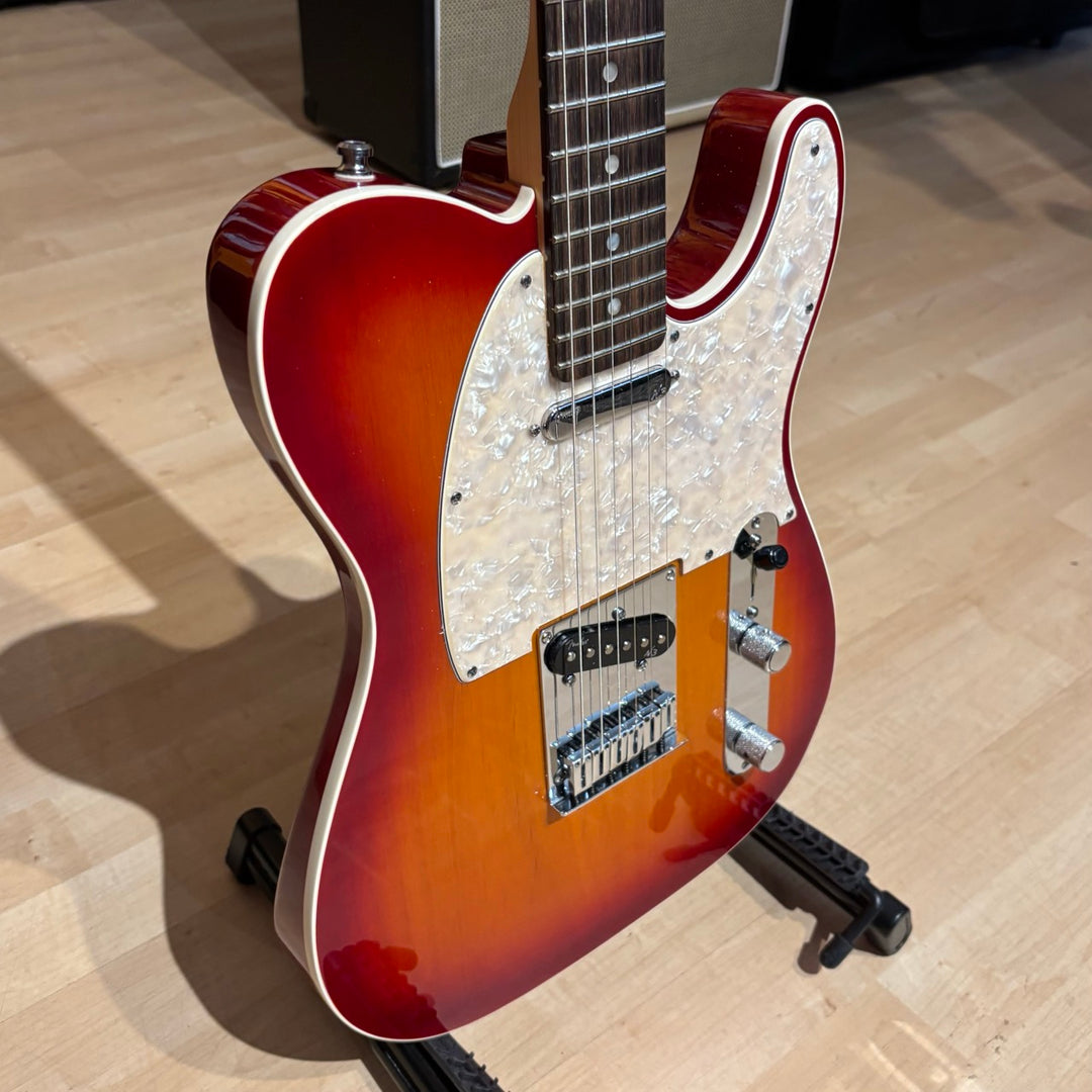 Fender - American DLX Telecaster w/ OHSC & Case Candy ( Sienna Burst - MINT - 2012) - USED
