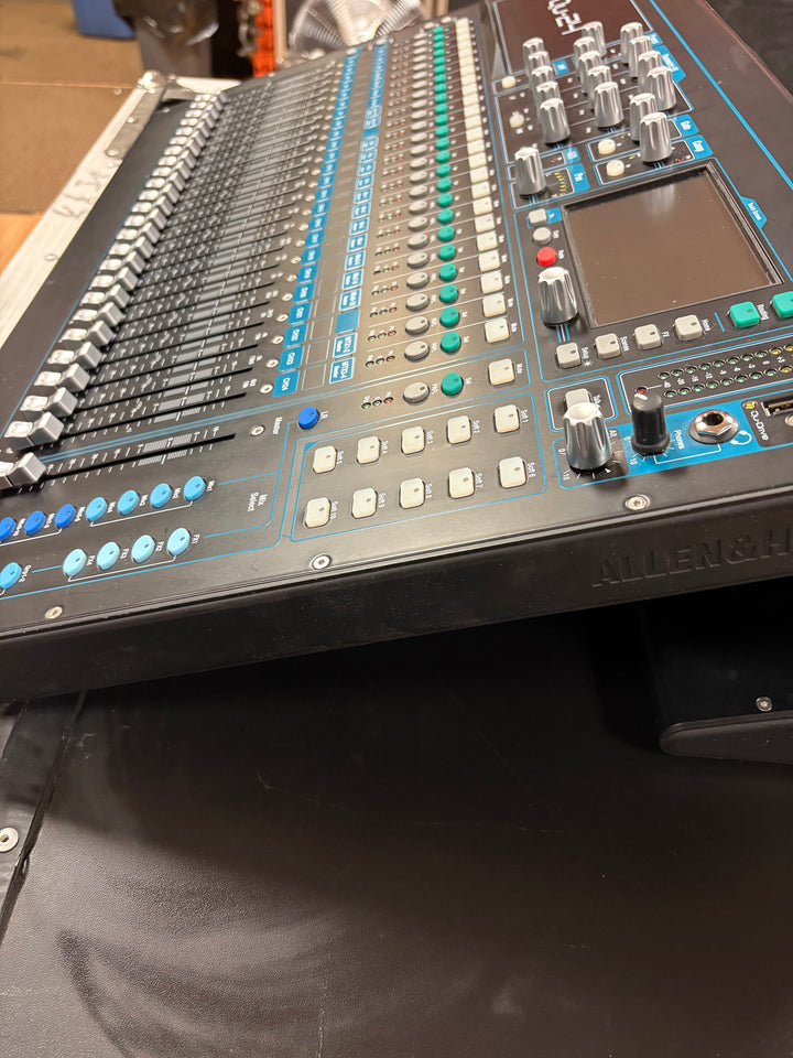 Allen & Heath QU-24 - Digital Mixer (Used)