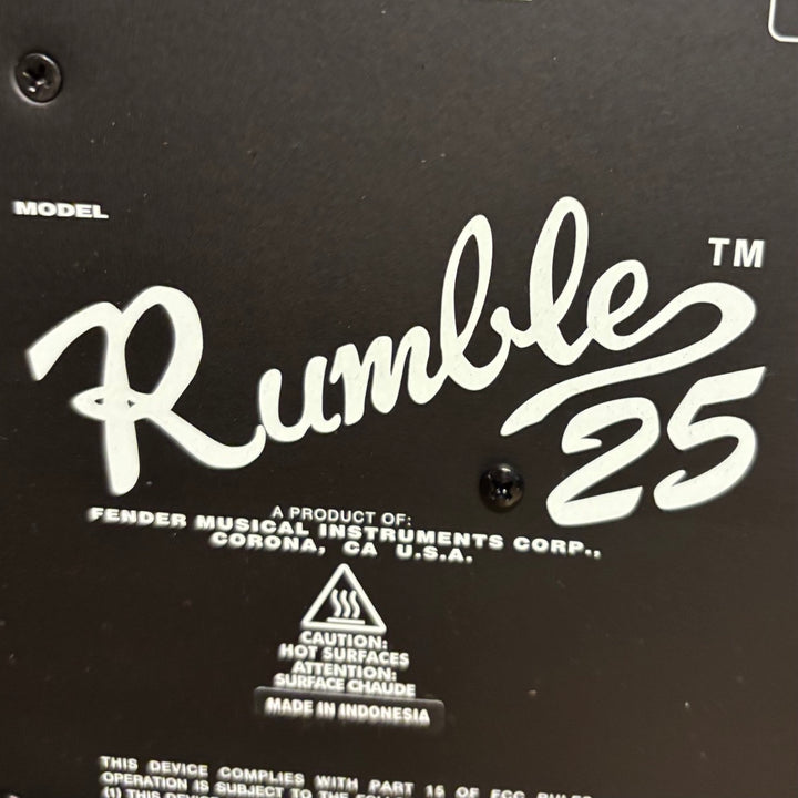 Fender - Rumble 25 (V3) Black & Silver 25 Watt Bass Combo Amp - USED