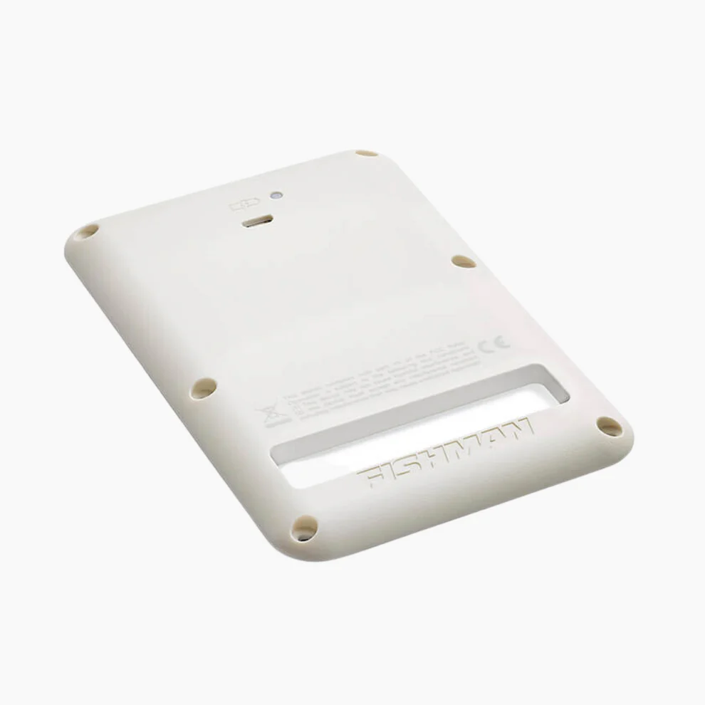 Allparts PU-1831-000 Fishman® PRO-BKP-FSW Rechargeable Battery Pack - Strat (white)