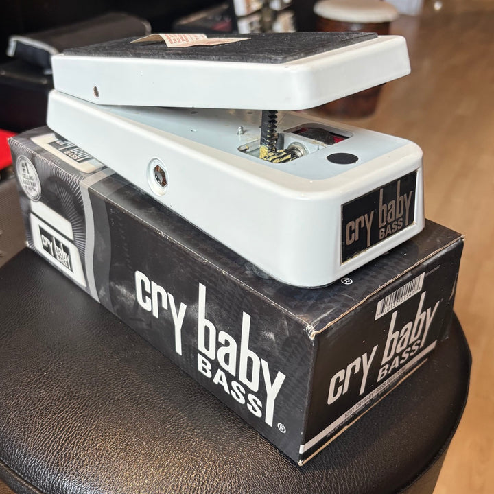 Dunlop - 105Q Crybaby Bass Wah Pedal w/ Box (White - MINT Condition) - USED
