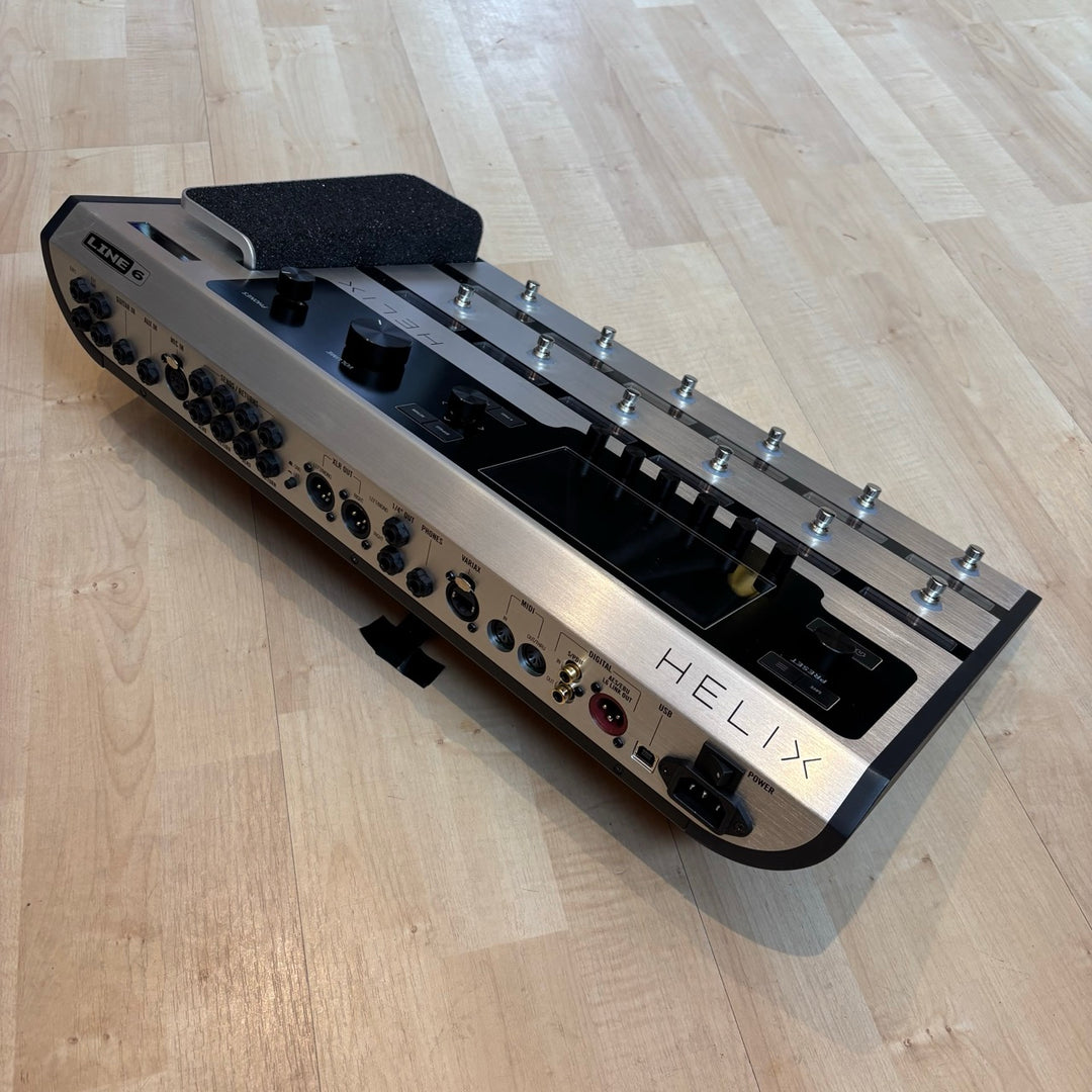 Line 6 - "Helix Platinum" Limited Edition - "Still In The Box" - (Floor Demo)