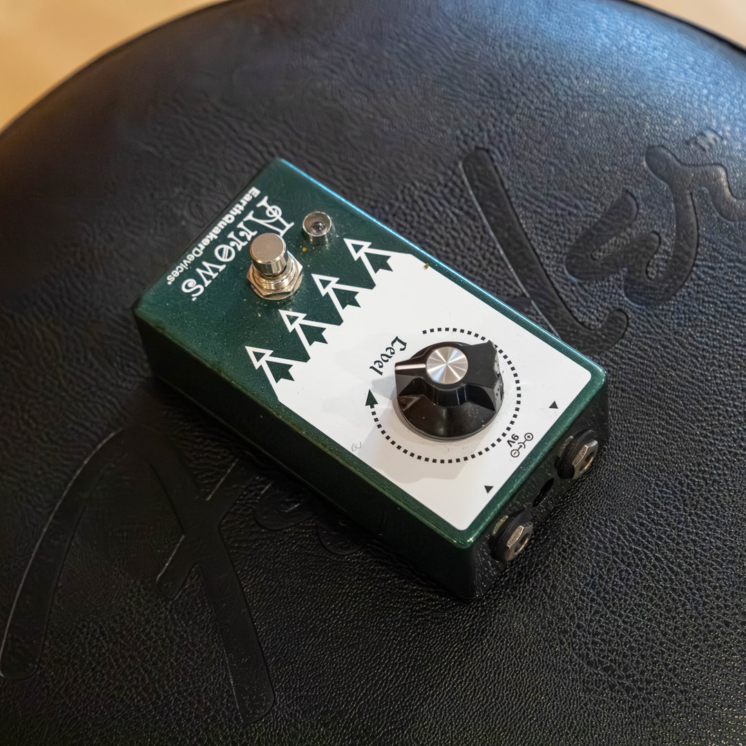 Earthquaker Devices - Arrows  Preamp-Booster  w/ Box & User Guide - USED