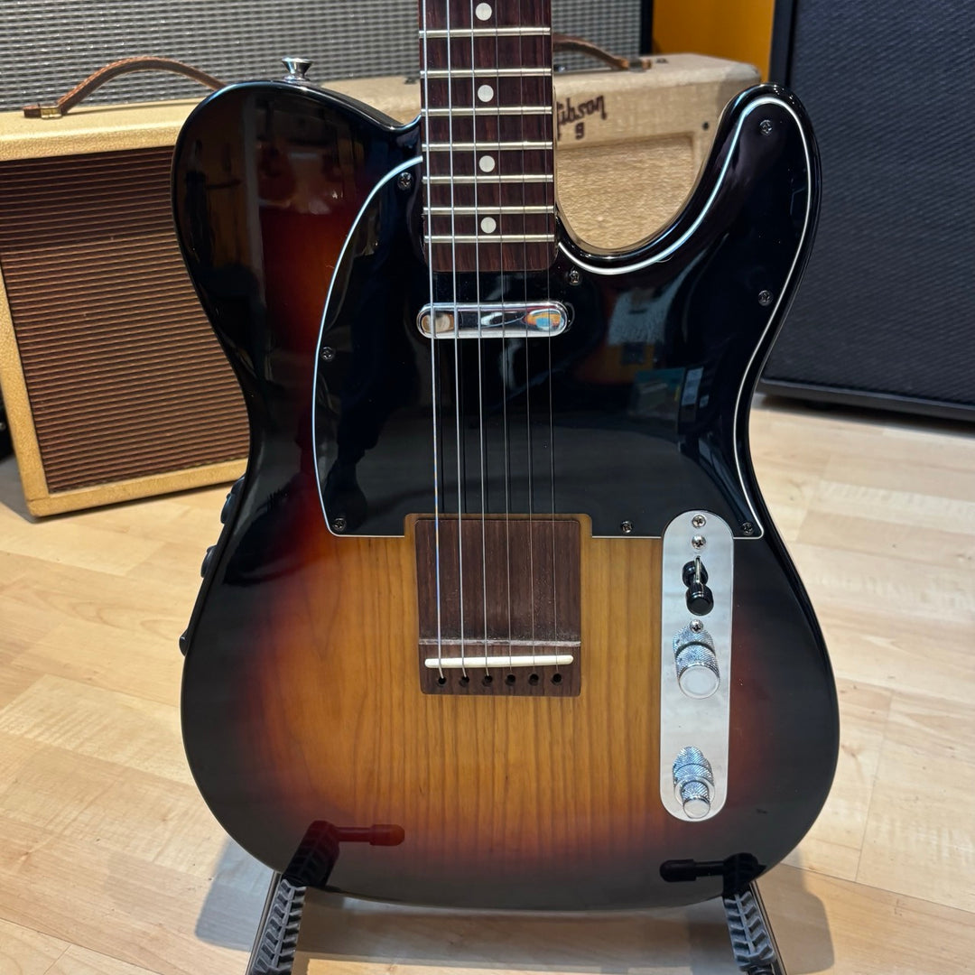 Fender - Acoustasonic Telecaster 3-Tone Sunburst  (V1 - 2011) w/ HD Shell Case - USED
