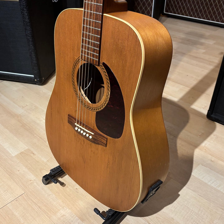 Art & Lutherie - Cedar Acoustic - Electric Natural w/ Gig Bag (Natural Satin-2004) - USED
