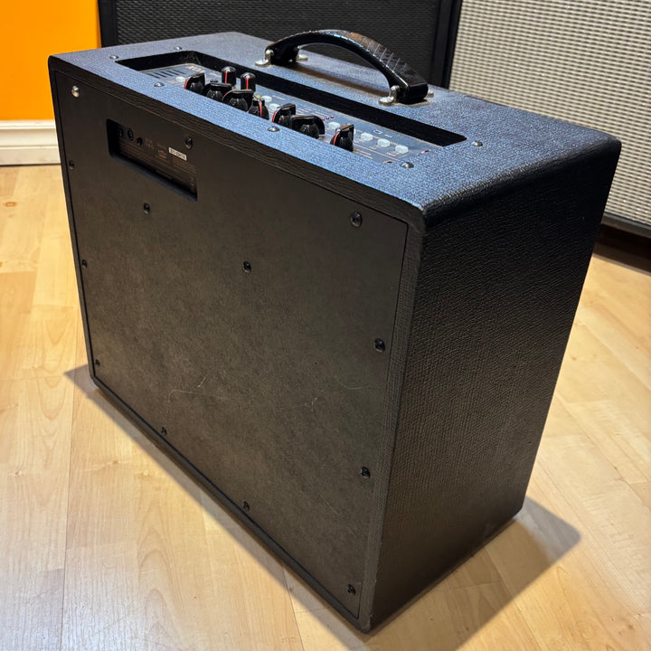 Vox - VT40X - 40 Watt Digital Modeling Amp w/ Power Supply - USED
