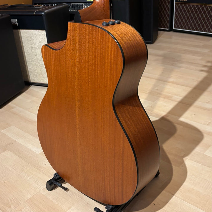 Taylor - 314ce Cutaway AC Electric w/ DLX Taylor HD Case (Natural-2010) - USED