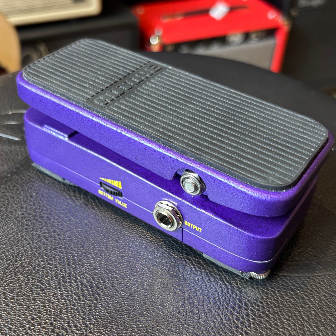 Hotone - Vow Press Switchable MINI Volume  Wah w/ Box - USED