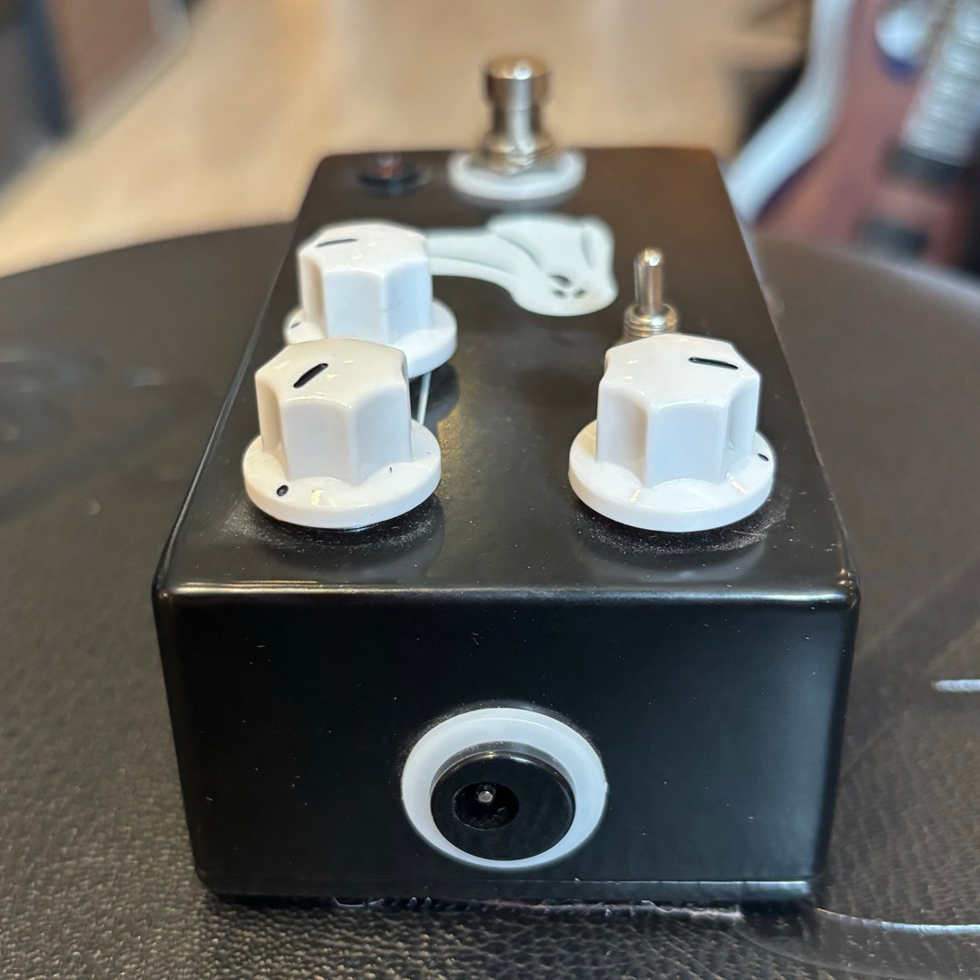JHS - Haunting Mids EQ Pedal w/Box & User Guide - USED