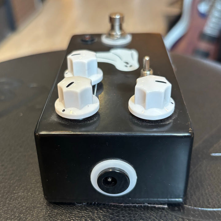JHS - Haunting Mids EQ Pedal w/Box & User Guide - USED