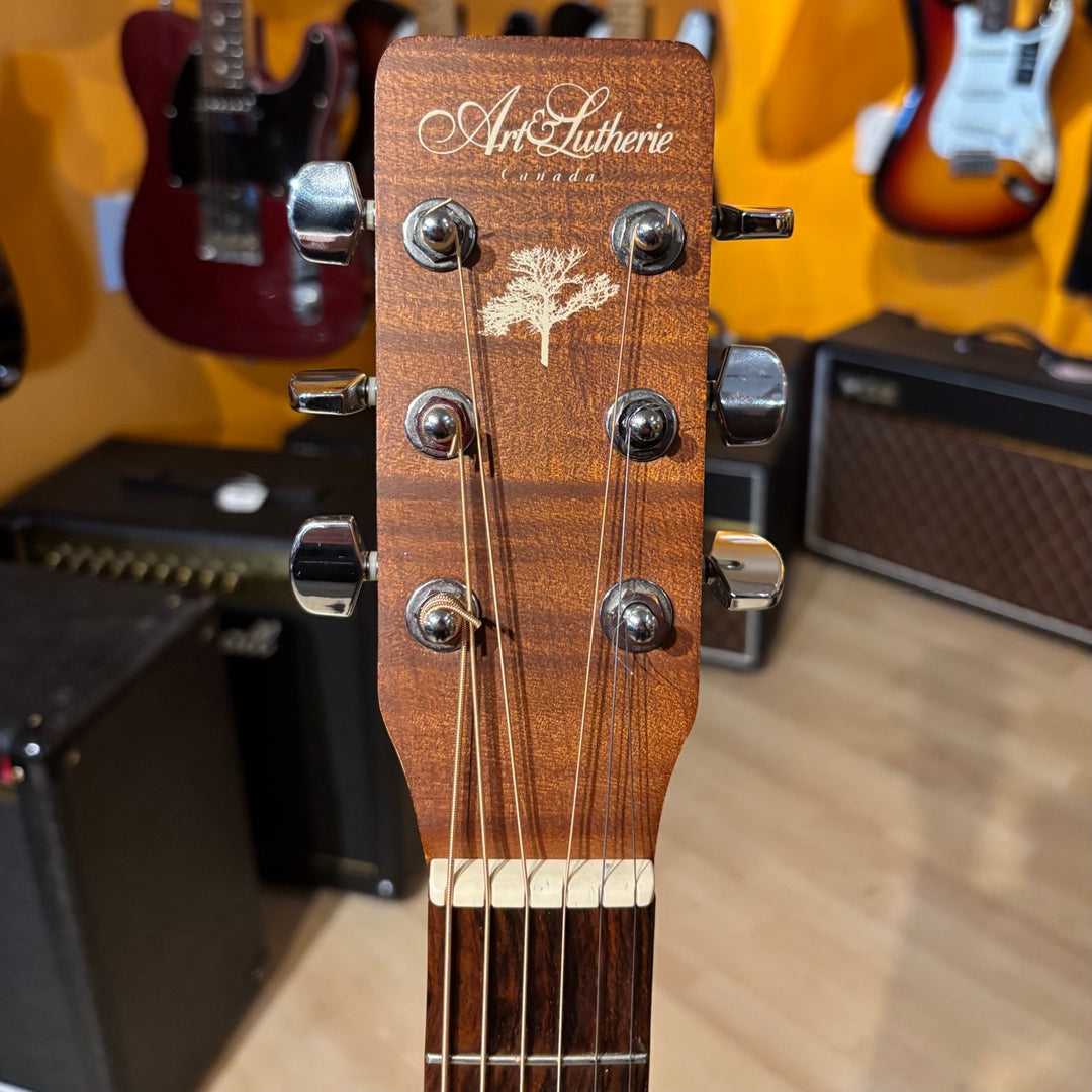 Art & Lutherie - Cedar Acoustic - Electric Natural w/ Gig Bag (Natural Satin-2004) - USED