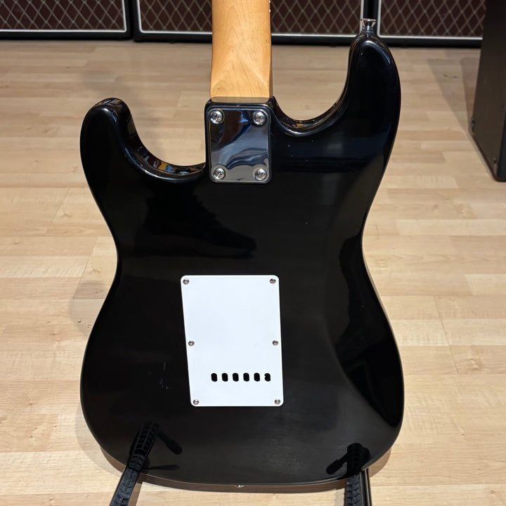 Squier - Affinity Series Stratocaster w/Gig Bag (Modified-Black-2010) - USED
