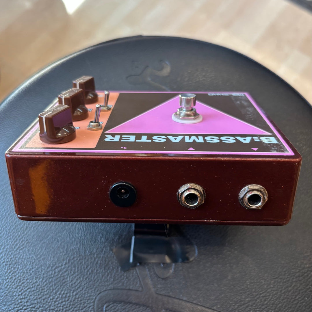 Malaekko - B:assmaster Octave - Fuzz Pedal ( No Box) - USED