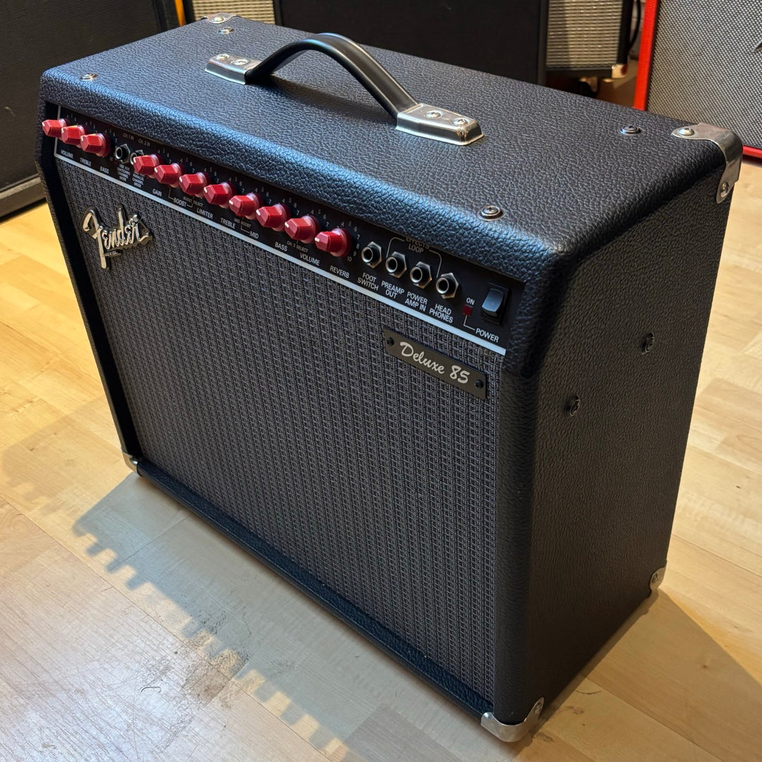 Fender - Deluxe 85 Solid State 85 Watt - 2 Channel 1x12 Combo w/ Switch (Late 80's Early 90's) - USED