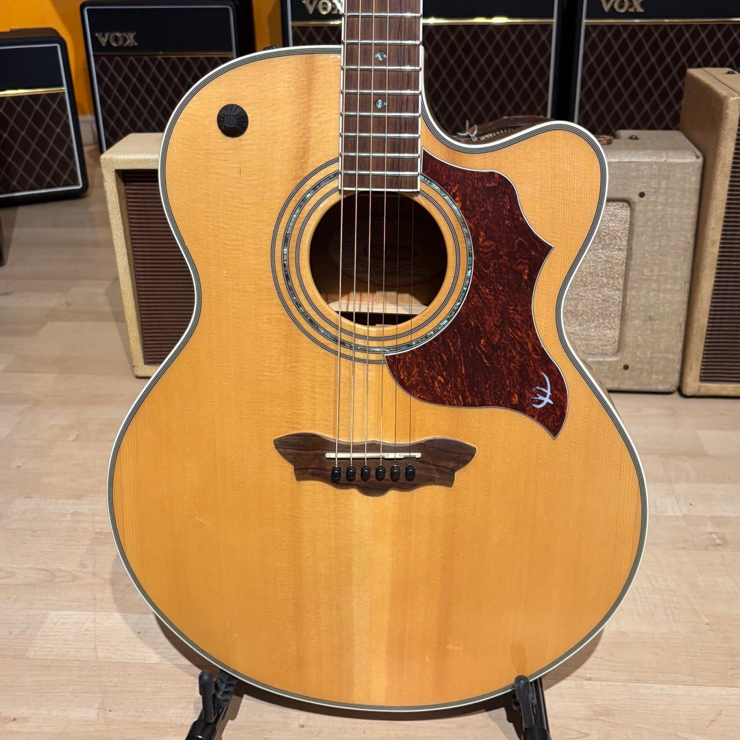 Washburn - J28-SCE DLK  Cumberland Cutaway Acoustic Electric Natural w/HD Case (2009) - USED