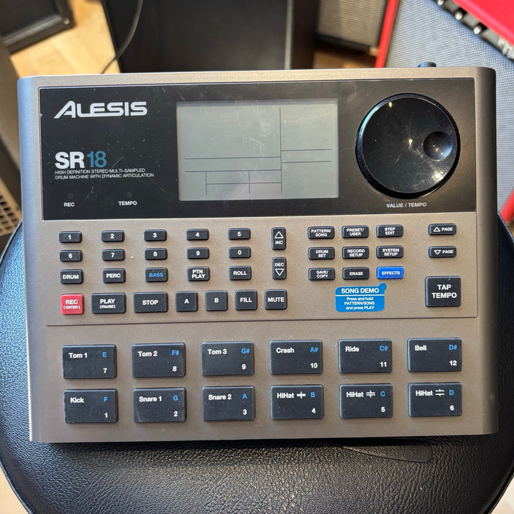 Alesis - SR18 Professional Drum Machine w/ Box, PWR Supply & User Guide - USED