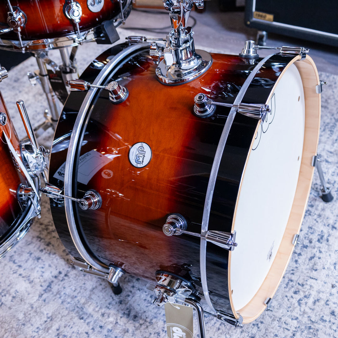 DW Design Series Frequent Flyer 4-Piece Shell Pack Gloss Lacquer Drum Set (8x12, 11x14, 12x20, 5x14) - Tobacco Burst