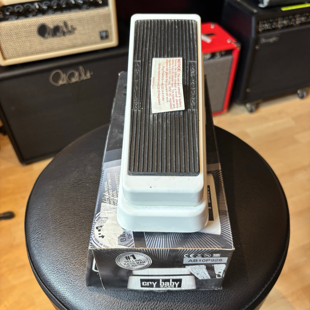 Dunlop - 105Q Crybaby Bass Wah Pedal w/ Box (White - MINT Condition) - USED