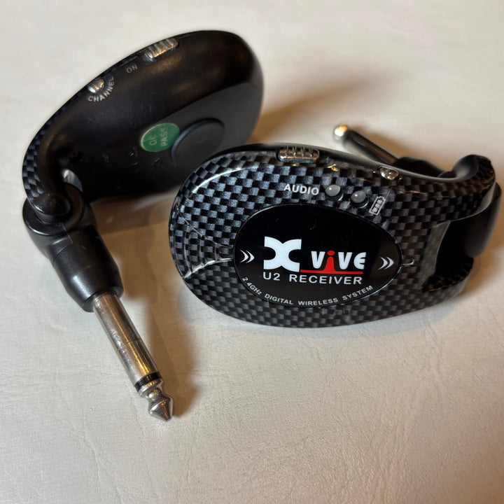 Xvive Audio - U2 Wireless System Carbon w/ USB-Y Charging Cable - USED