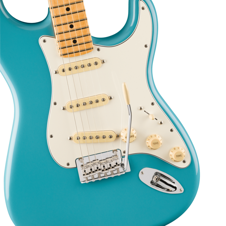 Fender Player II Stratocaster (Aquatone Blue) Maple Fingerboard