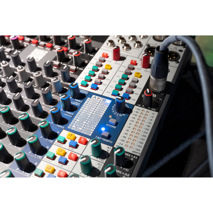 Soundcraft Signature Plus 32 32-Channel Analog Mixer with Lexicon Effects