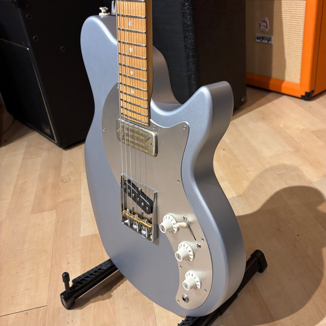 Eastman FT-SC'52-IBM FullerTone Series Electric Guitar (Ice Blue Metallic) w/ Deluxe Gig Bag