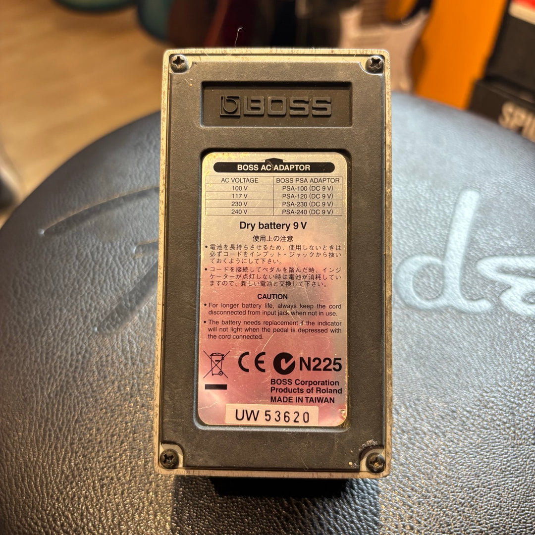 Boss - MT2 Metal Zone Distortion Pedal (Silver label-2007) - USED