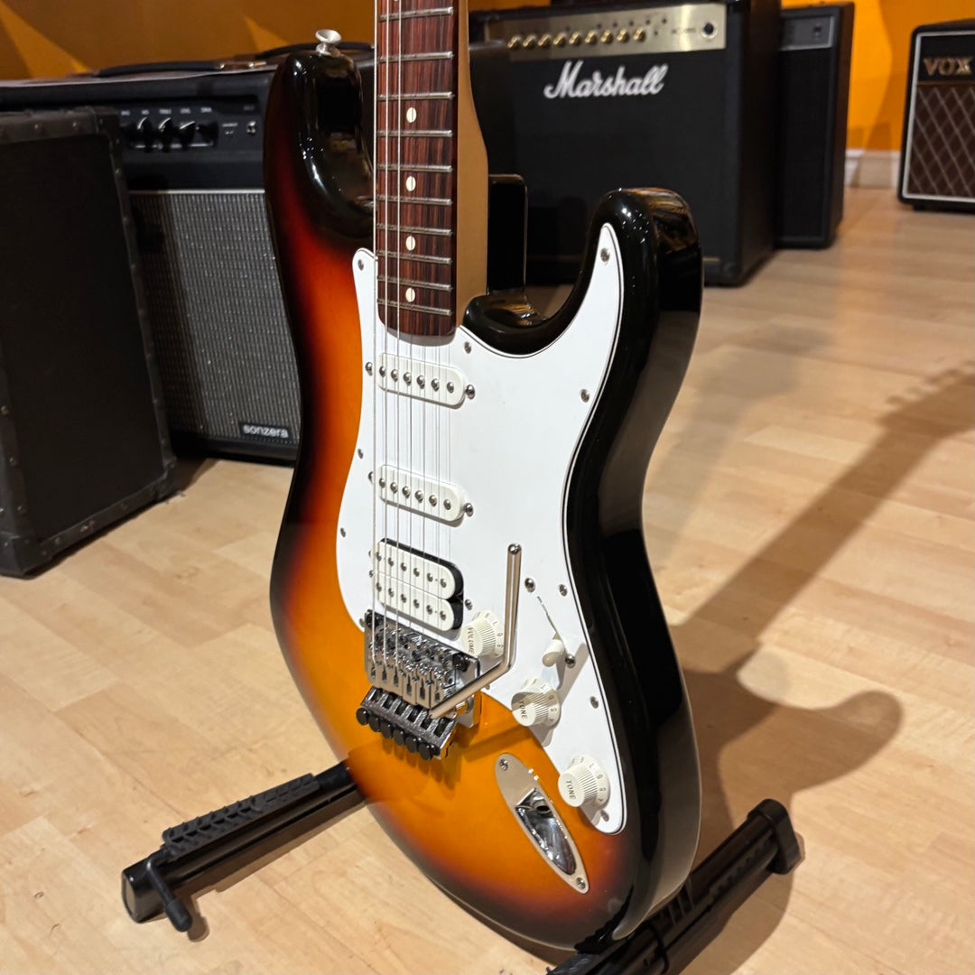 Fender -  Floyd Rose II Fat Strat w/ Squier Badged Hard Shell Case (Rosewood - 3TSB - 2000) - USED