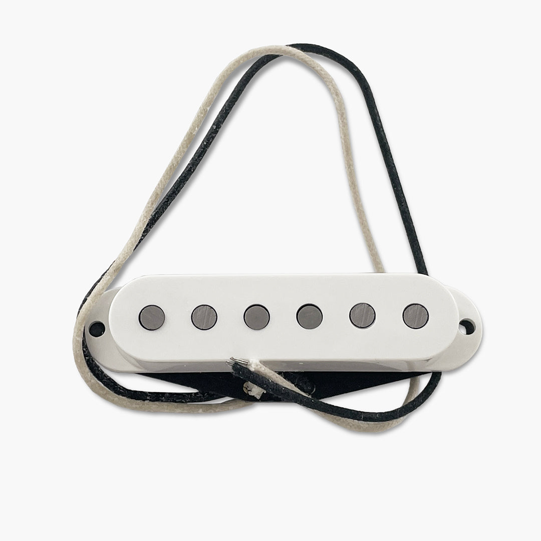 Allparts RZR-10056 Razor® Sūpāmūn  Super Moon Reverse Middle Pickup For Stratocaster® - White