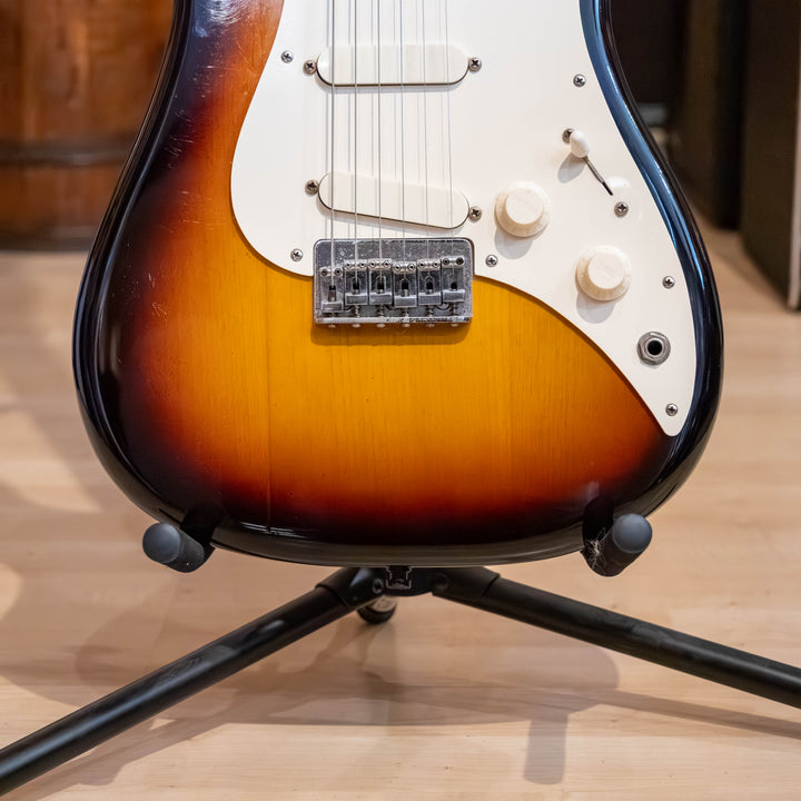 Fender - USA Made S3 Bullet  ( SSS-2-Tone Sunburst - Maple NK)  w/OHSC - 1981 - USED Electric Guitar