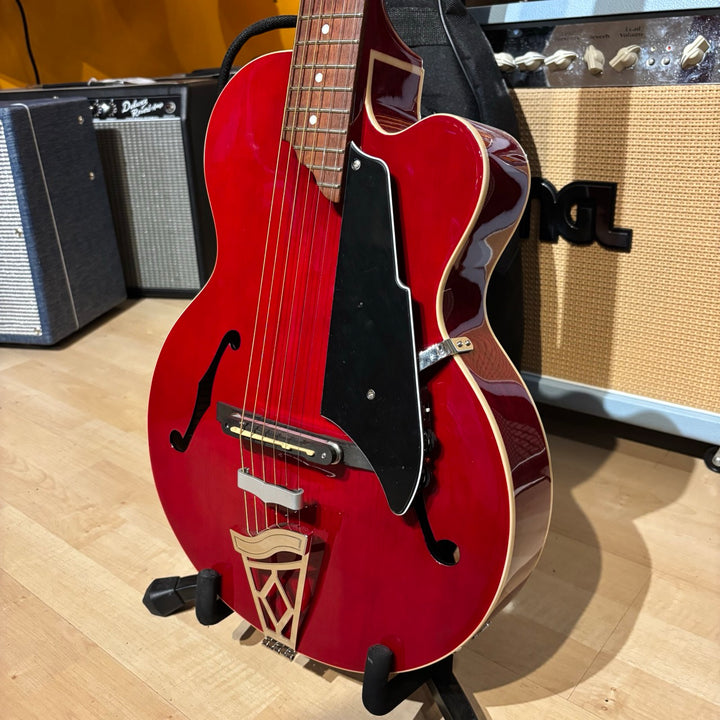 Vox - "Giulietta "VGA-3PS Acoustic Electric Guitar - Active /Passive w/ Deluxe Vox Bag - Trans Red