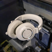 Audio-Technica ATH-M50x Closed-Back Dynamic Monitor Headphones - White (Demo)