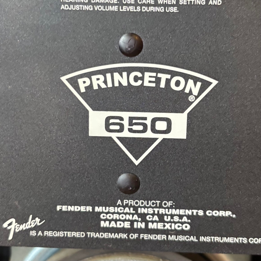 Fender - Princeton 650 1x12 / 65 Watt Solid State Combo w/ On board FX (2004) - USED