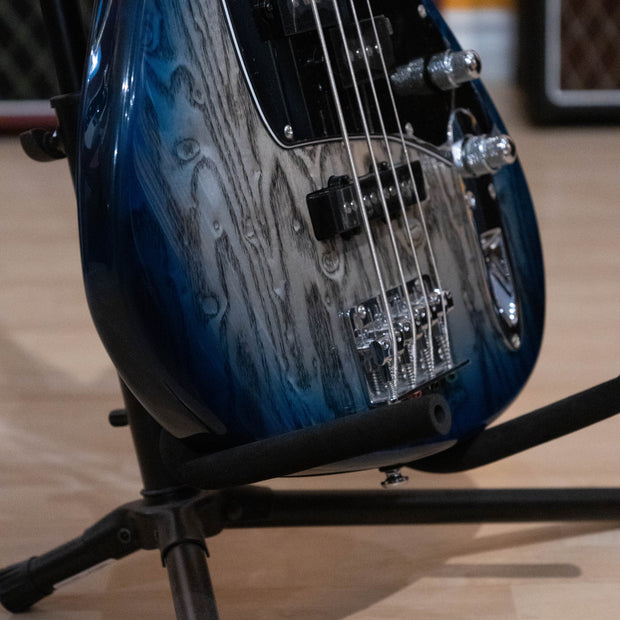 Ibanez Talman Bass (Cosmic Blue Starburst) TMB400TACBS - Demo