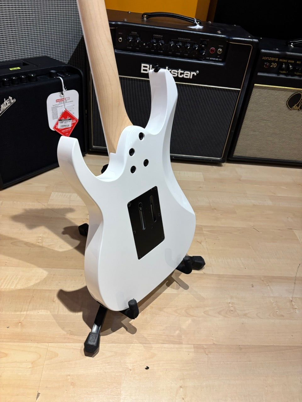 Ibanez - RG Standard (White) RG450DXBWH (DEMO "Miss-tinted Headstock Finish")