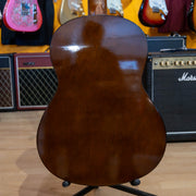 Yamaha C40 Full Size Nylon-String Classical Guitar (Demo)