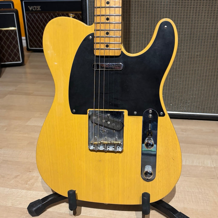 Fender - AVRI '52 Reissue Telecaster (Butterscotch) w/ DLX G&G Tweed Case & Candy (2011) - USED