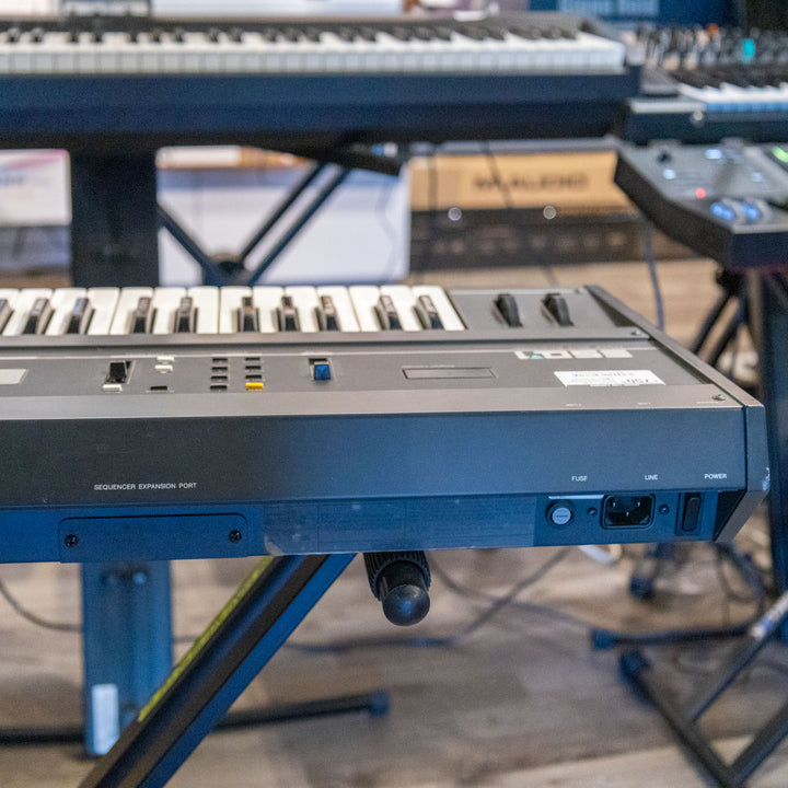 Ensoniq - ESQ-1 Digital Wave Analog / Digital Hybrid Synth - 1980's  w/ User Guide -  USED