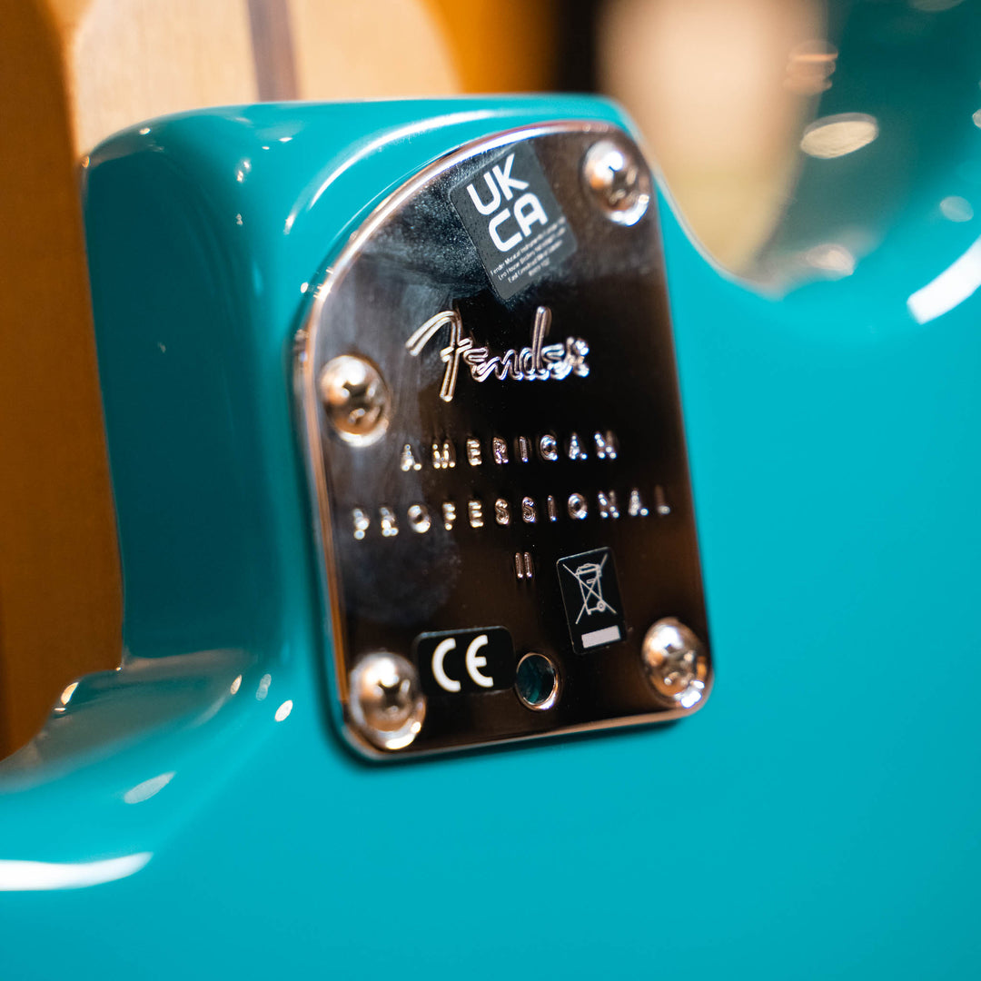 Fender American Professional II Stratocaster Maple Fingerboard (Miami Blue) Electric Guitar