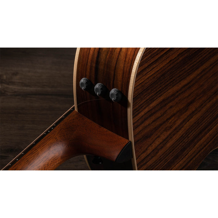 Taylor Guitars 811e, Indian Rosewood Back and Sides, West African Crelicam Ebony Fretboard, Expression System ® 2 Electronics with AeroCase