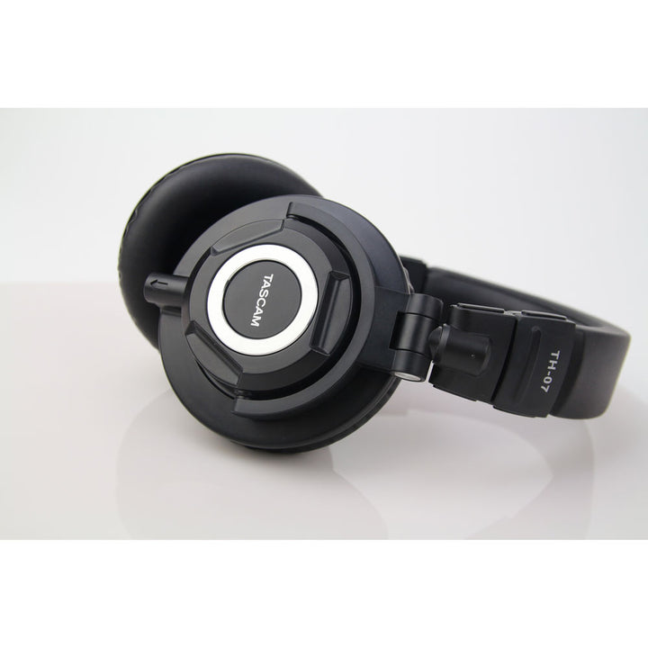 Tascam TH-07 High-Definition Monitor Headphones - Black