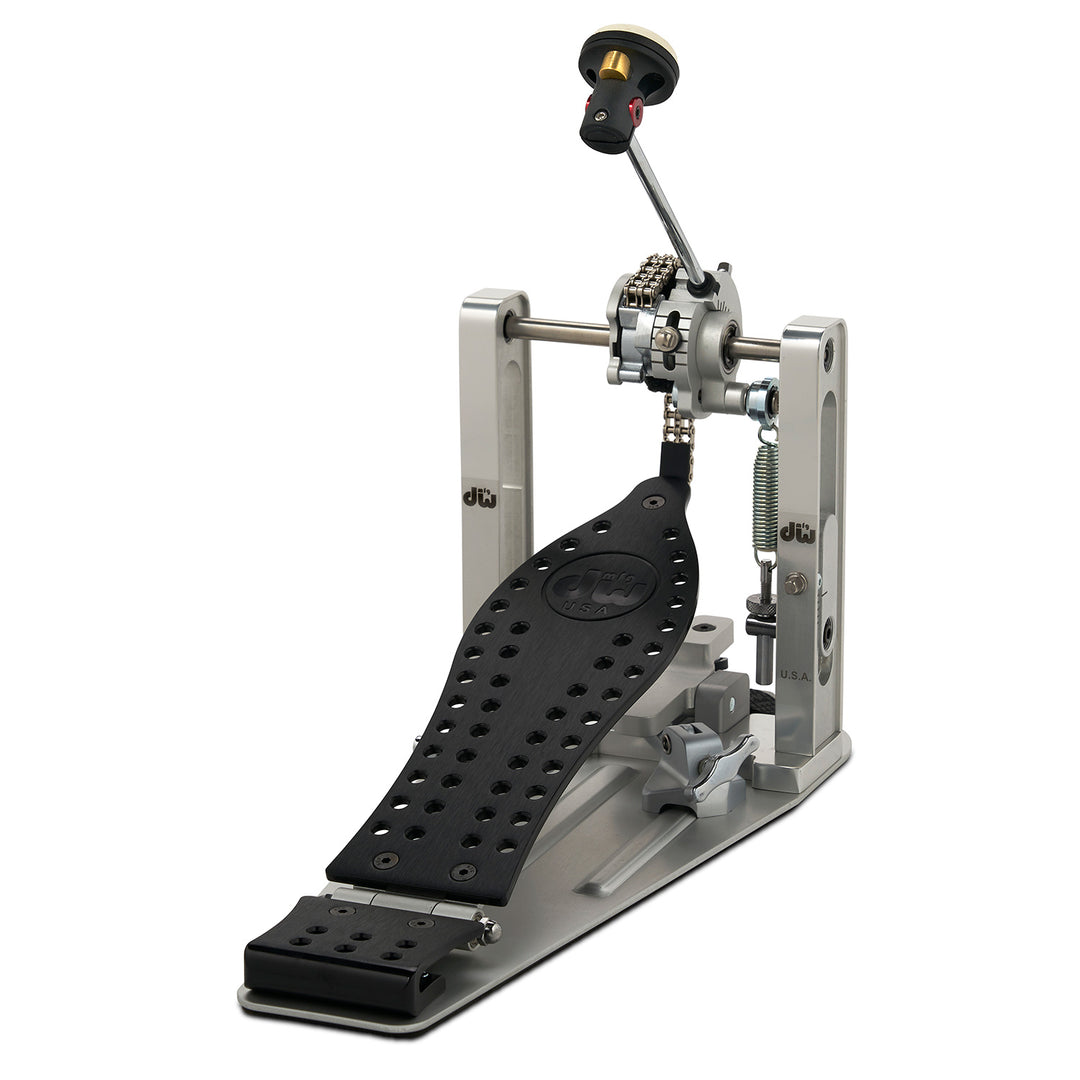 DW CPMCDBK Machined Chain Drive Single w/ Black Footboard & Heel