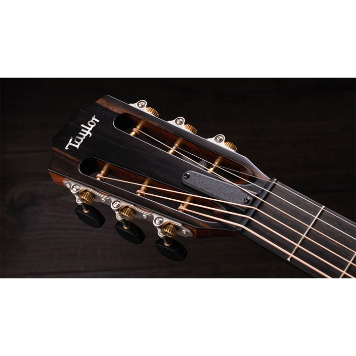 Taylor Guitars 312ce 12-Fret Grand Concert Spruce/Sapele Acoustic-Electric Guitar w/ Case